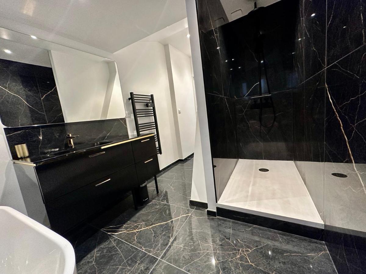 Bel Appartement Avec Parking Au Coeur De Reims Exterior foto